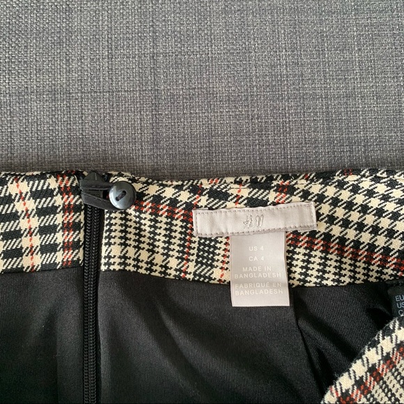 H&M Plaid Skirt - Picture 6 of 6